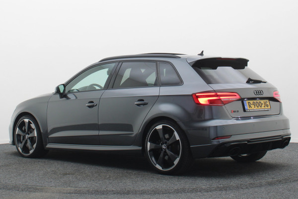 Audi RS3 Sportback 2.5 TFSI Quattro Panoramadak, Virtual Cokcpit, Leer, ACC, B&O, Apple CarPlay, Camera, Keyless, 19"