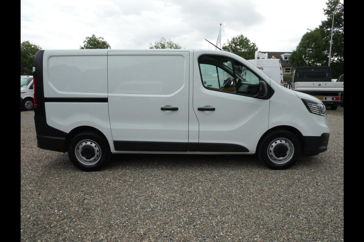 Renault Trafic 2.0 dCi 130PK L1H1 Airco Camera PDC voor en achter