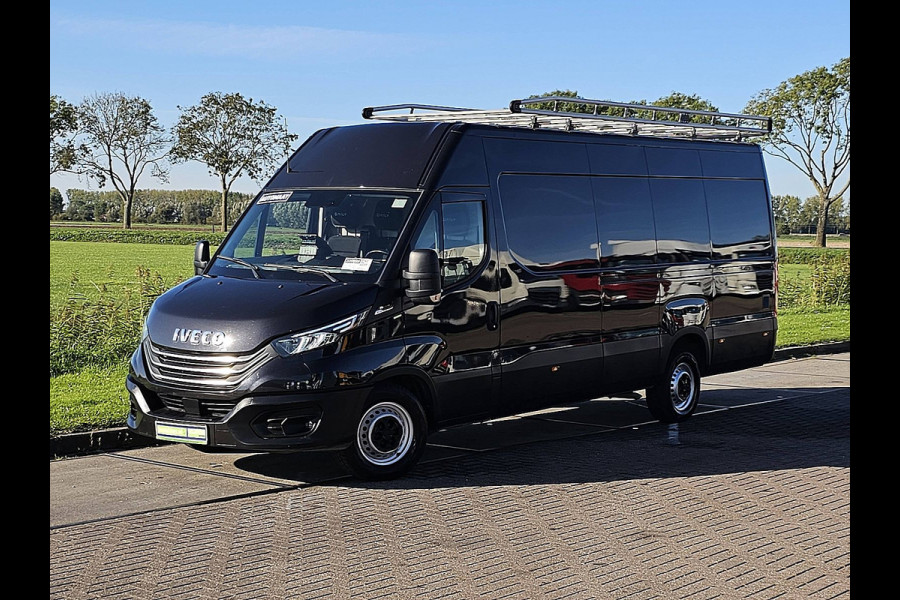 Iveco Daily 35S14V 2.3 410 L4H2 Cruise control, Airco, Carplay, Navi, Camera, Climate control, Led