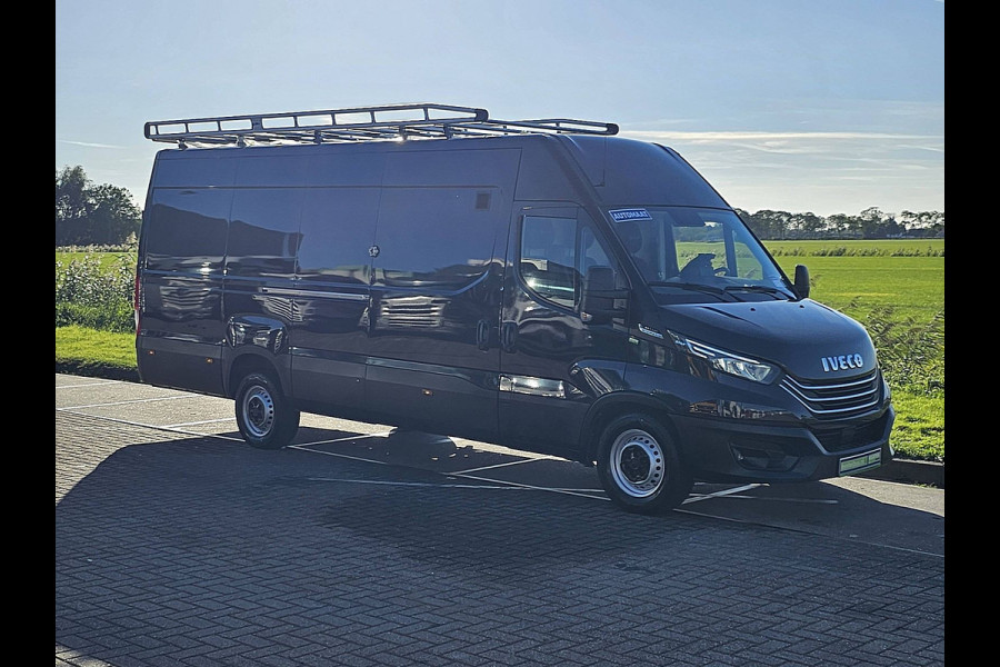 Iveco Daily 35S14V 2.3 410 L4H2 Cruise control, Airco, Carplay, Navi, Camera, Climate control, Led
