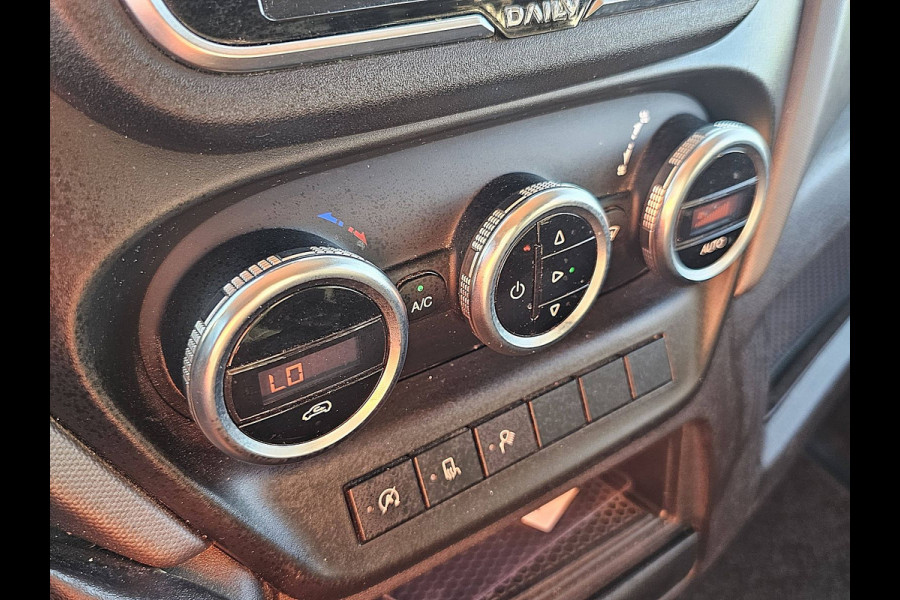 Iveco Daily 35S14V 2.3 410 L4H2 Cruise control, Airco, Carplay, Navi, Camera, Climate control, Led