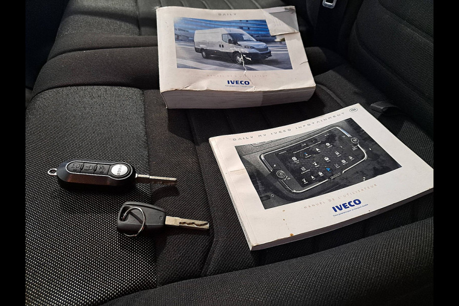 Iveco Daily 35S14V 2.3 410 L4H2 Cruise control, Airco, Carplay, Navi, Camera, Climate control, Led