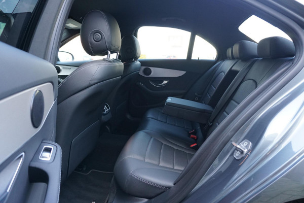 Mercedes-Benz C-Klasse 180 Business Solution AMG + CAMERA / LEDER / MULTIBEAM LED / DODEHOEK