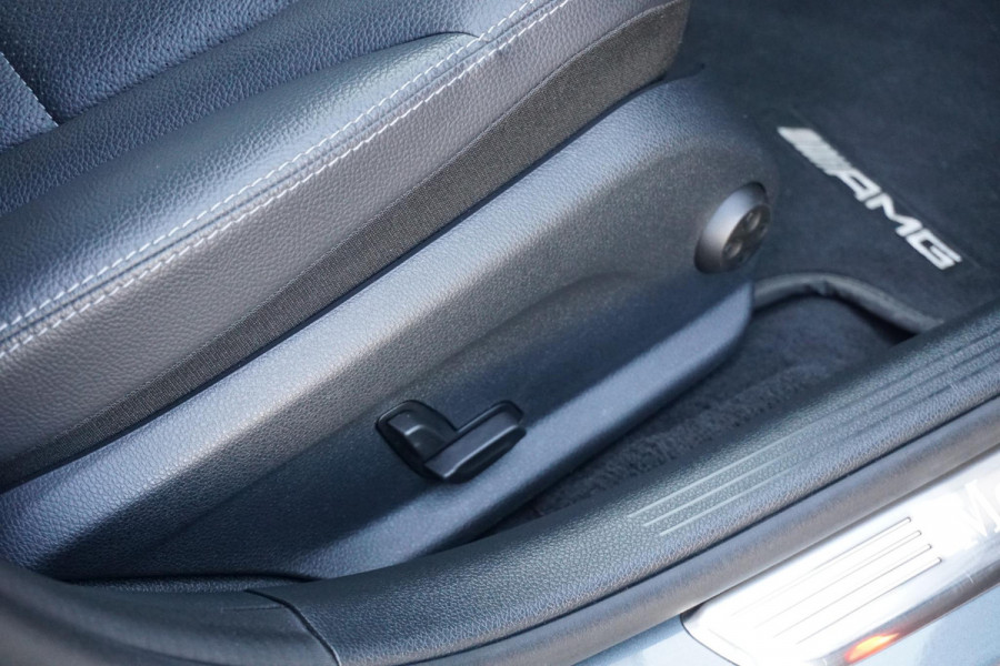 Mercedes-Benz C-Klasse 180 Business Solution AMG + CAMERA / LEDER / MULTIBEAM LED / DODEHOEK