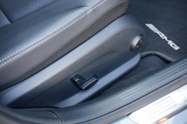Mercedes-Benz C-Klasse 180 Business Solution AMG + CAMERA / LEDER / MULTIBEAM LED / DODEHOEK