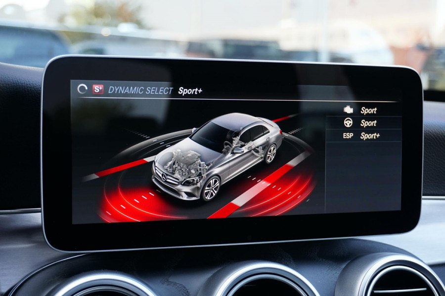 Mercedes-Benz C-Klasse 180 Business Solution AMG + CAMERA / LEDER / MULTIBEAM LED / DODEHOEK