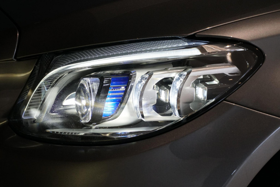 Mercedes-Benz C-Klasse 180 Business Solution AMG + CAMERA / LEDER / MULTIBEAM LED / DODEHOEK