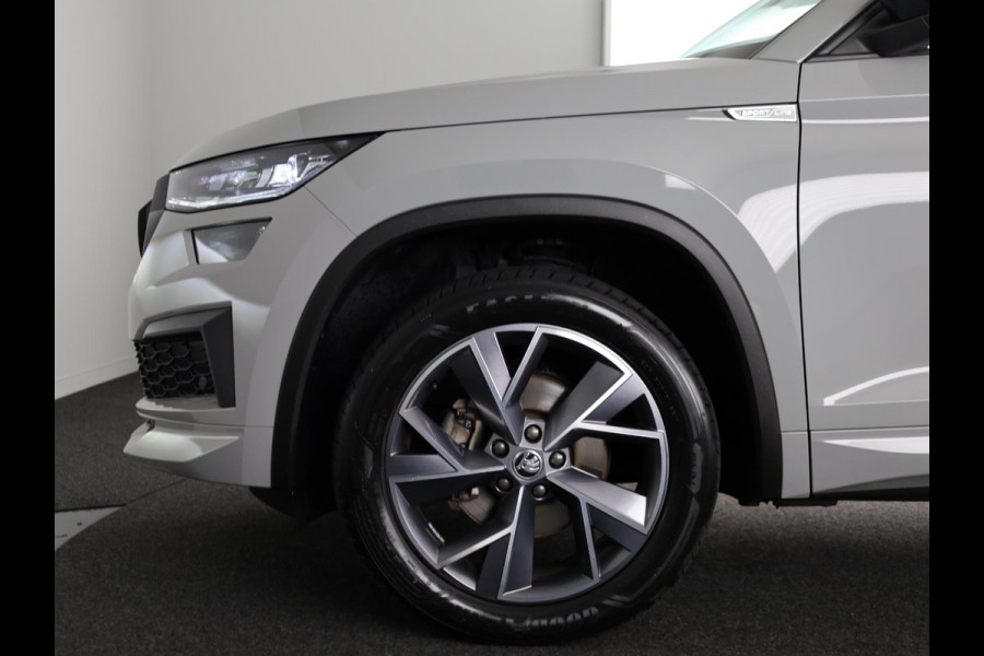 Škoda Kodiaq 1.5 TSI Sportline Business 150 pk Automaat (DSG) | Navigatie | Parkeersensoren | Achteruitrijcamera | Alcantara bekleding | Stoelverwarming | Elektr. Achterklep | Apple carplay / Android auto |