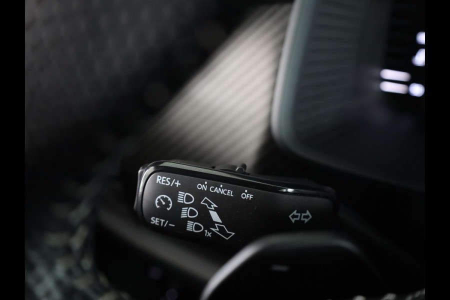 Škoda Kodiaq 1.5 TSI Sportline Business 150 pk Automaat (DSG) | Navigatie | Parkeersensoren | Achteruitrijcamera | Alcantara bekleding | Stoelverwarming | Elektr. Achterklep | Apple carplay / Android auto |