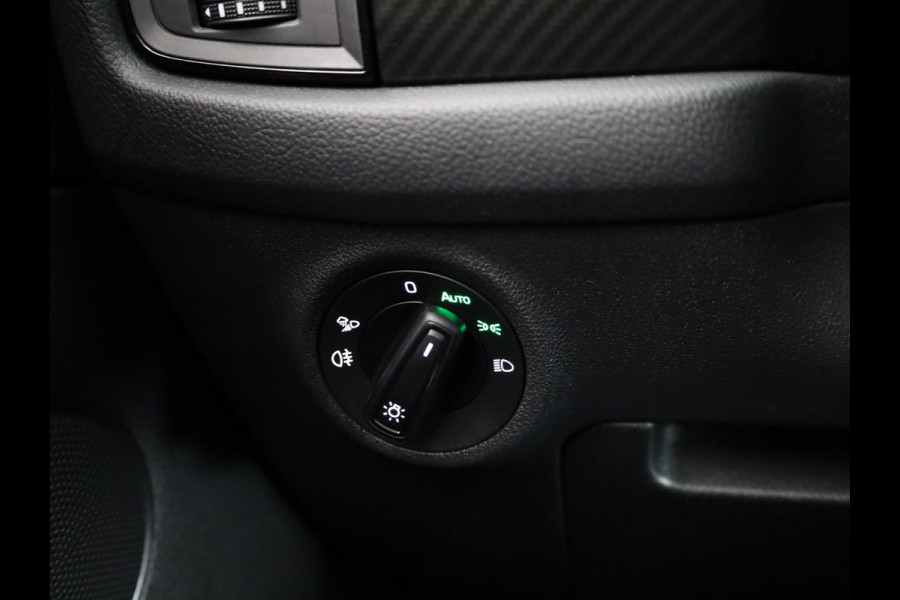 Škoda Kodiaq 1.5 TSI Sportline Business 150 pk Automaat (DSG) | Navigatie | Parkeersensoren | Achteruitrijcamera | Alcantara bekleding | Stoelverwarming | Elektr. Achterklep | Apple carplay / Android auto |