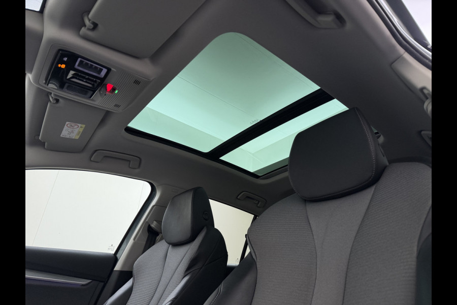 Škoda ENYAQ iV 80 204PK Pano-Dak Adap.Cruise Warmtepomp 3-Zone 20" SOH 90% Ecc Stuur+Stoelverwarming Camera Assistentie Pakket Plus Comfort Plu Apple Carplay Android Auto Draadloze telefoonlader Elek.Achterklep Privacy Glas Dealeronderhouden 1e Eigenaar