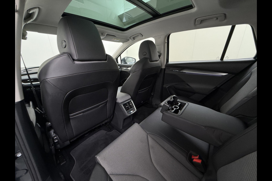 Škoda ENYAQ iV 80 204PK Pano-Dak Adap.Cruise Warmtepomp 3-Zone 20" SOH 90% Ecc Stuur+Stoelverwarming Camera Assistentie Pakket Plus Comfort Plu Apple Carplay Android Auto Draadloze telefoonlader Elek.Achterklep Privacy Glas Dealeronderhouden 1e Eigenaar
