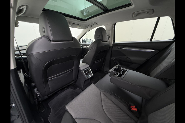 Škoda ENYAQ iV 80 204PK Pano-Dak Adap.Cruise Warmtepomp 3-Zone 20" SOH 90% Ecc Stuur+Stoelverwarming Camera Assistentie Pakket Plus Comfort Plu Apple Carplay Android Auto Draadloze telefoonlader Elek.Achterklep Privacy Glas Dealeronderhouden 1e Eigenaar