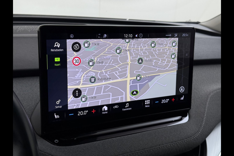 Škoda ENYAQ iV 80 204PK Pano-Dak Adap.Cruise Warmtepomp 3-Zone 20" SOH 90% Ecc Stuur+Stoelverwarming Camera Assistentie Pakket Plus Comfort Plu Apple Carplay Android Auto Draadloze telefoonlader Elek.Achterklep Privacy Glas Dealeronderhouden 1e Eigenaar