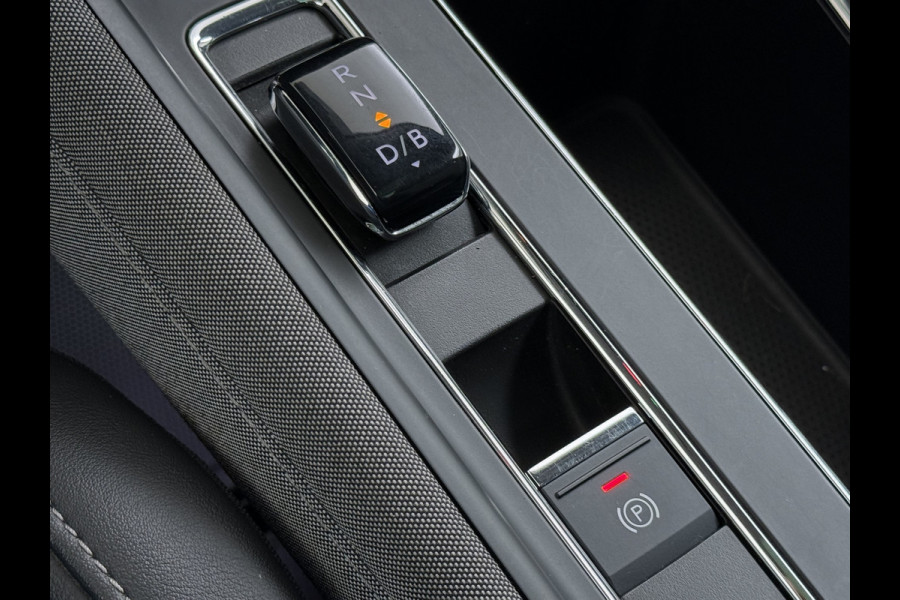 Škoda ENYAQ iV 80 204PK Pano-Dak Adap.Cruise Warmtepomp 3-Zone 20" SOH 90% Ecc Stuur+Stoelverwarming Camera Assistentie Pakket Plus Comfort Plu Apple Carplay Android Auto Draadloze telefoonlader Elek.Achterklep Privacy Glas Dealeronderhouden 1e Eigenaar