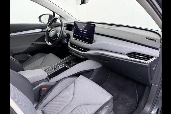 Škoda ENYAQ iV 80 204PK Pano-Dak Adap.Cruise Warmtepomp 3-Zone 20" SOH 90% Ecc Stuur+Stoelverwarming Camera Assistentie Pakket Plus Comfort Plu Apple Carplay Android Auto Draadloze telefoonlader Elek.Achterklep Privacy Glas Dealeronderhouden 1e Eigenaar