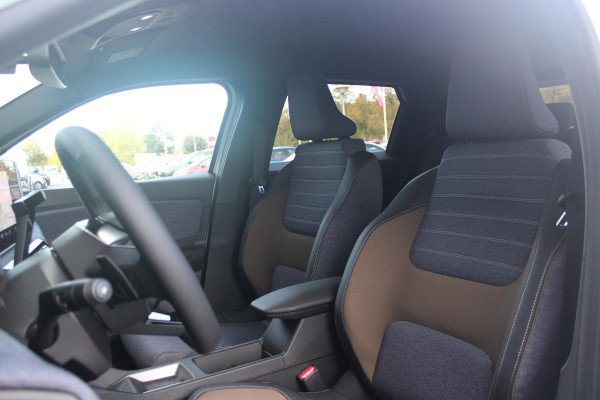 Renault 5 COMFORT RANGE TECHNO 150PK 52 kWh *NIEUWE AUTO!* | PACK WINTER TECHNO: (ELEKTRISCH VERWARMBARE VOORSTOELEN, ELEKTRISCH VERWARMBAAR STUURWIEL, BESTUUDERSSTOEL MET ELEKTRSCH VERSTELBARE LENDESTEUN, IN HOOGTE VERSTELBARE PASSAGIERSSTOEL) | LICHTMETALEN VELGEN 18" | ADAPTIVE CRUISE CONTROL | FULL LED KOPLAMPEN MET FRANSE VLAG | ELEKTRTISCH INKLABARE EN VERWARMBARE BUITENSPIEGELS | ACHTERUITRIJ CAMERA | SFEER VERLICHTING | GOOGLE MAPS NAVIGATIE | DRAADLOZE TELEFOONLADER | PRIVACY GLASS | 100KW SNELLAAD FUNCTIE | DRAADLOZE APPLE CARPLAY/ANDROID AUTO | DAB+ RADIO | SFEER VERL
