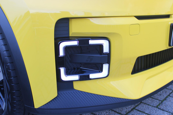 Renault 5 COMFORT RANGE TECHNO 150PK 52 kWh *NIEUWE AUTO!* | PACK WINTER TECHNO: (ELEKTRISCH VERWARMBARE VOORSTOELEN, ELEKTRISCH VERWARMBAAR STUURWIEL, BESTUUDERSSTOEL MET ELEKTRSCH VERSTELBARE LENDESTEUN, IN HOOGTE VERSTELBARE PASSAGIERSSTOEL) | LICHTMETALEN VELGEN 18" | ADAPTIVE CRUISE CONTROL | FULL LED KOPLAMPEN MET FRANSE VLAG | ELEKTRTISCH INKLABARE EN VERWARMBARE BUITENSPIEGELS | ACHTERUITRIJ CAMERA | SFEER VERLICHTING | GOOGLE MAPS NAVIGATIE | DRAADLOZE TELEFOONLADER | PRIVACY GLASS | 100KW SNELLAAD FUNCTIE | DRAADLOZE APPLE CARPLAY/ANDROID AUTO | DAB+ RADIO | SFEER VERL