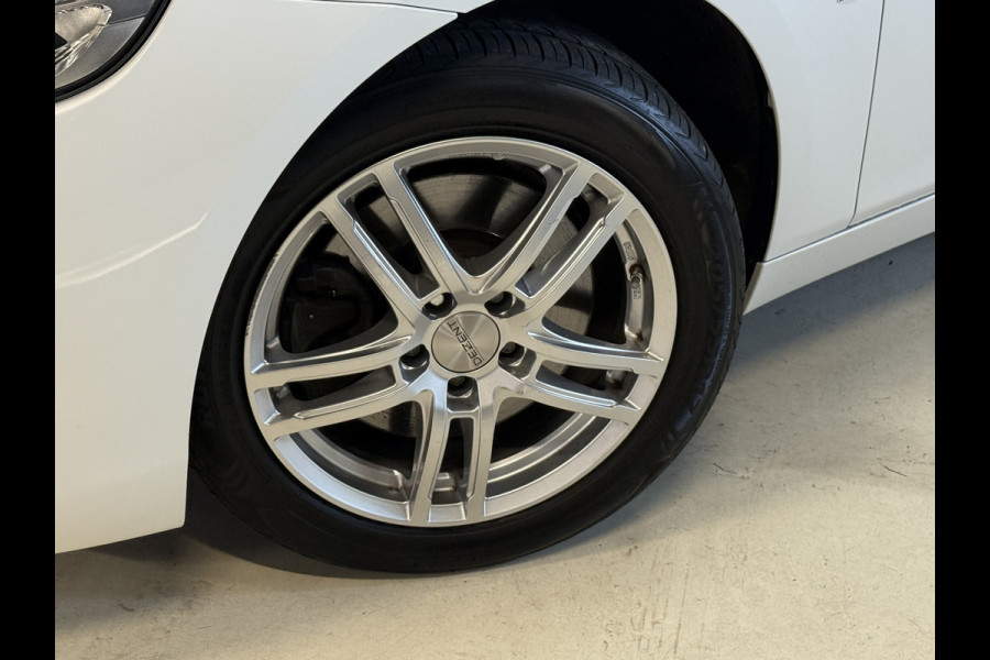 BMW 2 Serie Active Tourer | Stoelverwarming | Navi | Cruise Control