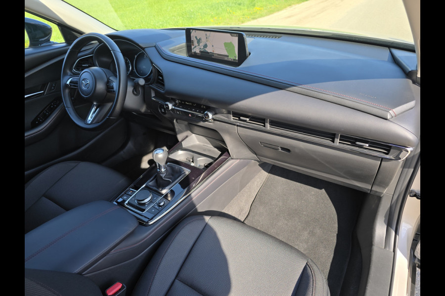 Mazda CX-30 2.5 e-SkyActiv-G Homura - 150 Pk - Mild Hybrid - ParkeerCamera - Stoelverwarming - Navi