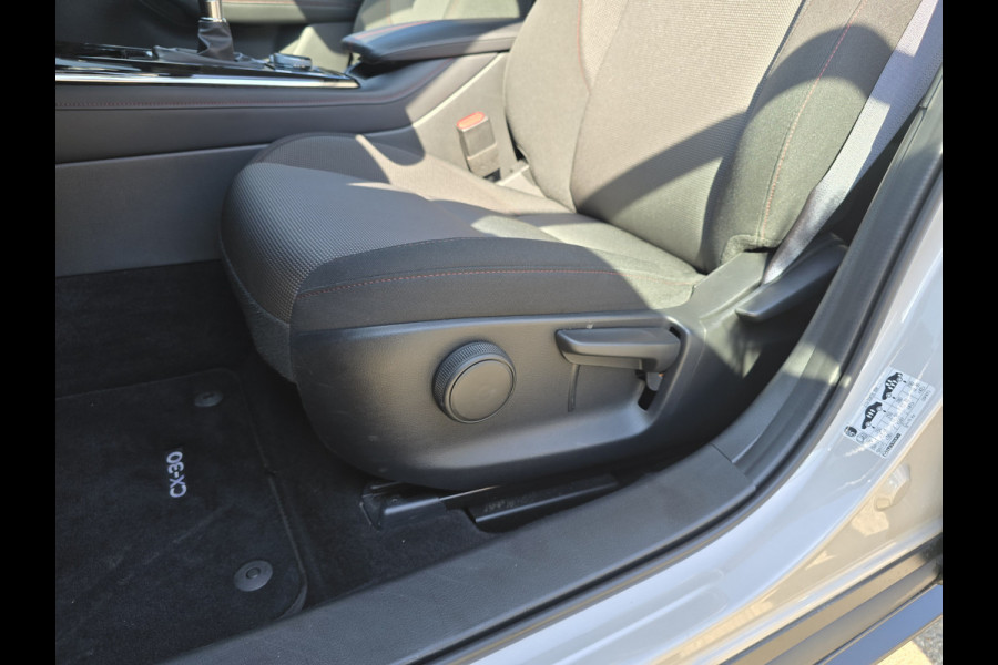 Mazda CX-30 2.5 e-SkyActiv-G Homura - 150 Pk - Mild Hybrid - ParkeerCamera - Stoelverwarming - Navi
