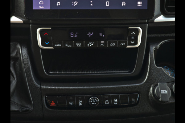 Fiat Ducato 35 2.2 MultiJet L2H2 - 140 Pk - Euro 6 - Groot Scherm - Navi - ParkeerCamera - Airco - Cruise Control
