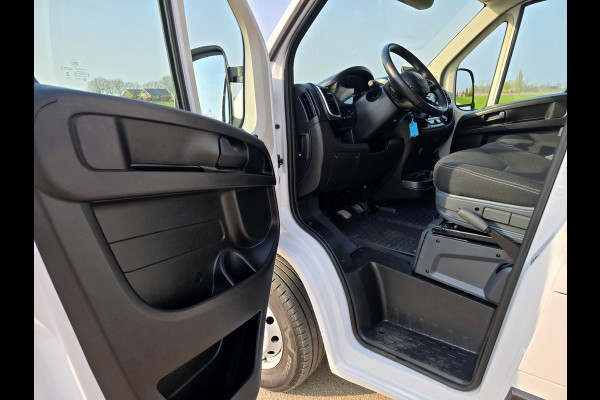 Fiat Ducato 35 2.2 MultiJet L2H2 - 140 Pk - Euro 6 - Groot Scherm - Navi - ParkeerCamera - Airco - Cruise Control