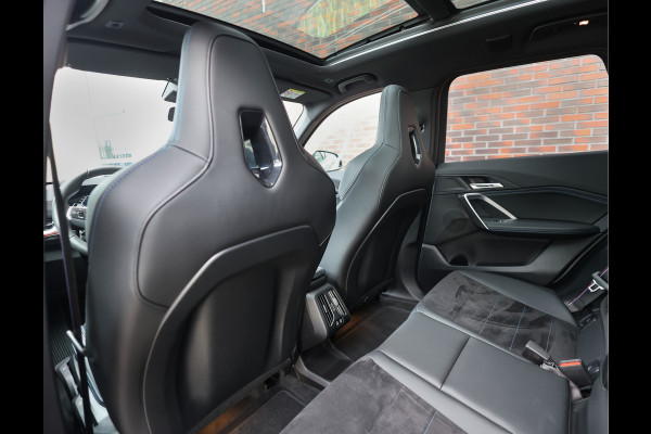 BMW X1 30e xDrive | Pano - Trekhaak - HUD