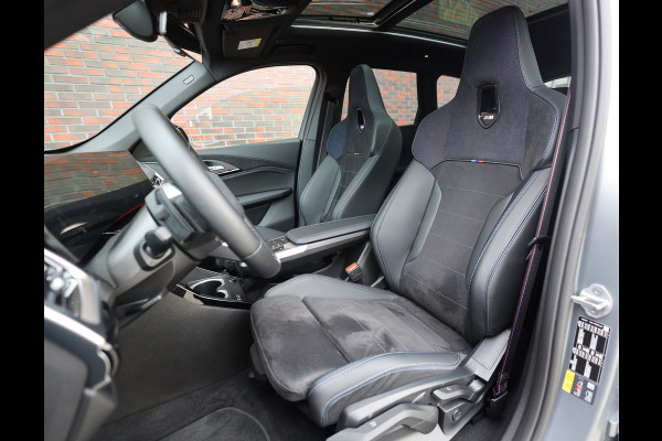 BMW X1 30e xDrive | Pano - Trekhaak - HUD