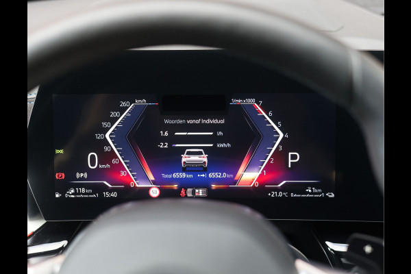 BMW X1 30e xDrive | Pano - Trekhaak - HUD