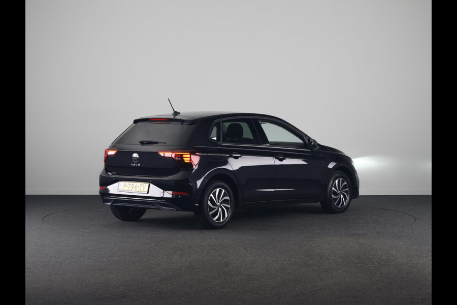 Volkswagen Polo 1.0 TSI Life 95 pk | Navigatie via App | Parkeersensoren | Adaptieve cruise control | LED koplampen | Apple Carplay/Android Auto |