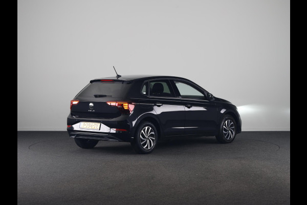 Volkswagen Polo 1.0 TSI Life 95 pk | Navigatie via App | Parkeersensoren | Adaptieve cruise control | LED koplampen | Apple Carplay/Android Auto |