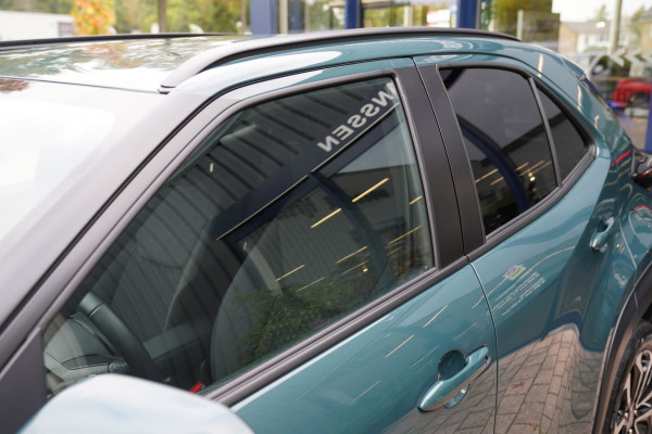 Toyota Yaris Cross 1.5 Hybrid 115 Dynamic|Prijs rijklaar incl fabrieksgarantie|Stoel/Stuurverwarming LMV 17" Clima Camera