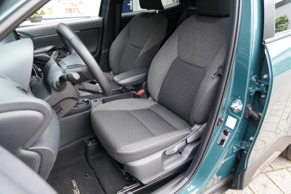 Toyota Yaris Cross 1.5 Hybrid 115 Dynamic|Prijs rijklaar incl fabrieksgarantie|Stoel/Stuurverwarming LMV 17" Clima Camera