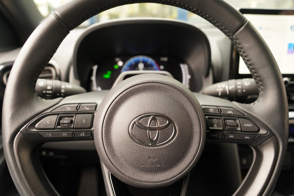 Toyota Yaris Cross 1.5 Hybrid 115 Dynamic|Prijs rijklaar incl fabrieksgarantie|Stoel/Stuurverwarming LMV 17" Clima Camera