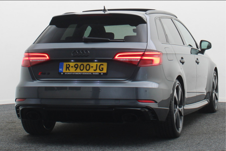 Audi RS3 Sportback 2.5 TFSI Quattro Panoramadak, Virtual Cokcpit, Leer, ACC, B&O, Apple CarPlay, Camera, Keyless, 19"