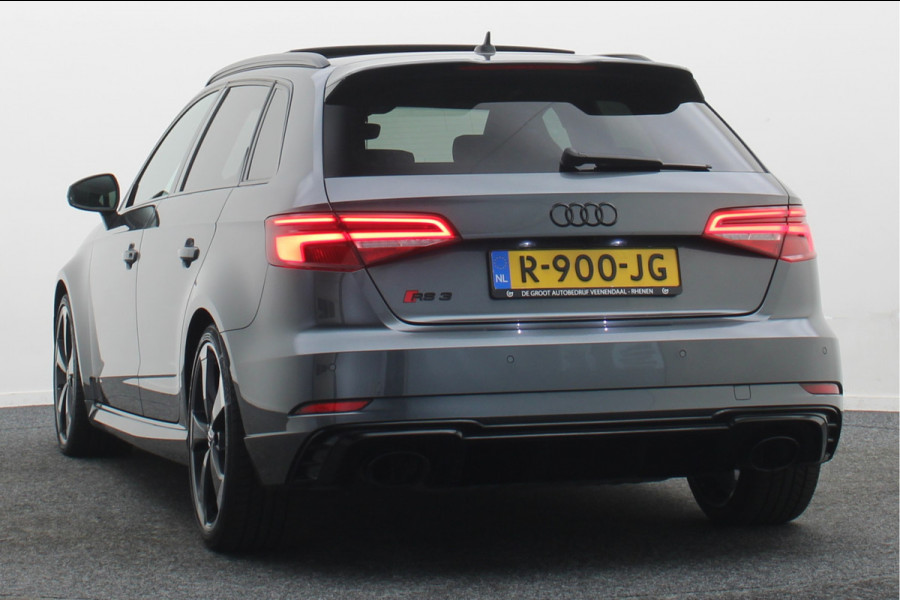 Audi RS3 Sportback 2.5 TFSI Quattro Panoramadak, Virtual Cokcpit, Leer, ACC, B&O, Apple CarPlay, Camera, Keyless, 19"