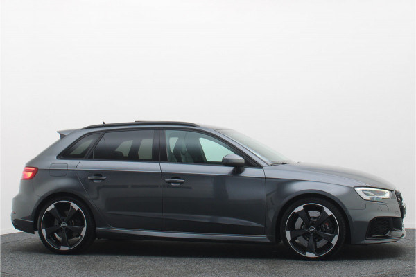 Audi RS3 Sportback 2.5 TFSI Quattro Panoramadak, Virtual Cokcpit, Leer, ACC, B&O, Apple CarPlay, Camera, Keyless, 19"