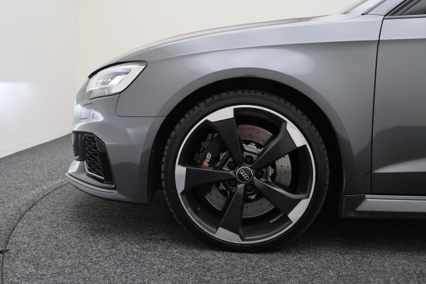 Audi RS3 Sportback 2.5 TFSI Quattro Panoramadak, Virtual Cokcpit, Leer, ACC, B&O, Apple CarPlay, Camera, Keyless, 19"