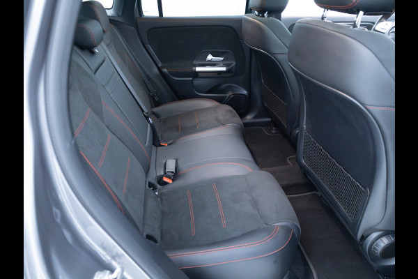 Mercedes-Benz EQA 250 AMG Line 67 kWh | Panoramadak | Camera | Cruise-control | Navigatie | Stoelverwarming | Sfeerverlichting, Elektrische Achterklep, Led High Performance, Apple Carplay/Android Auto