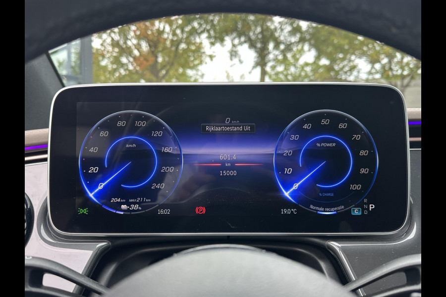 Mercedes-Benz EQE 350+ 15.000 KM! | 360 CAMERA | PANO DAK | LEDER | EL. STOELEN MET GEHEUGEN | DIGIT. DASHB | SFEER VERL. | CARPLAY | DEALER ONDERH. | DODE HOEK |