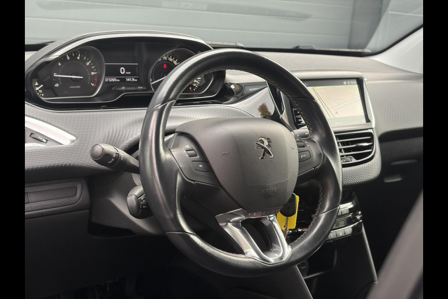 Peugeot 208 1.2 PureTech Allure ✓Pano✓Camera✓Carplay✓Navi✓110pk✓Clima✓Cruise✓Lm velgen✓Pdc✓Recent beurt gehad✓5 Deurs✓Weinig km✓N.A.P✓Apk tot 08-2027