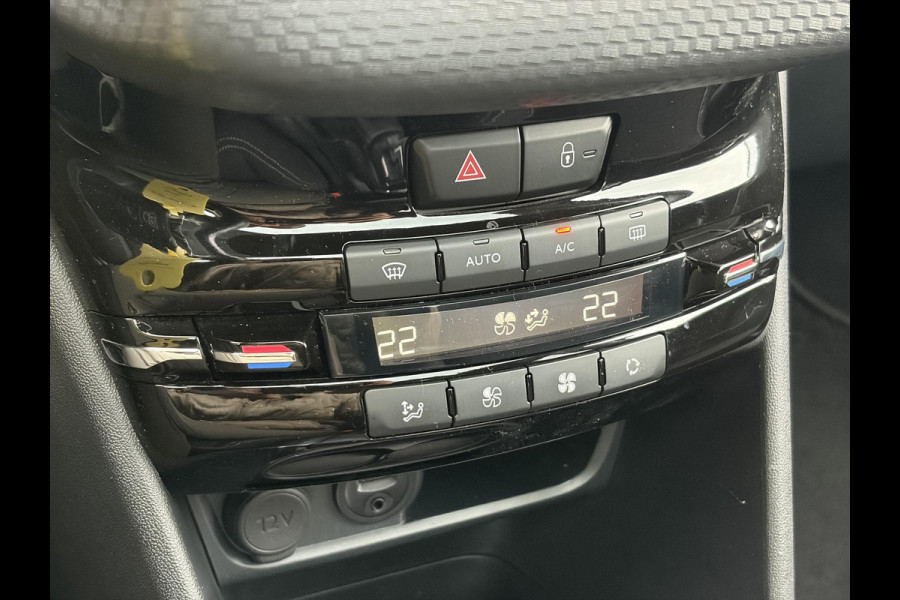 Peugeot 208 1.2 PureTech Allure ✓Pano✓Camera✓Carplay✓Navi✓110pk✓Clima✓Cruise✓Lm velgen✓Pdc✓Recent beurt gehad✓5 Deurs✓Weinig km✓N.A.P✓Apk tot 08-2027