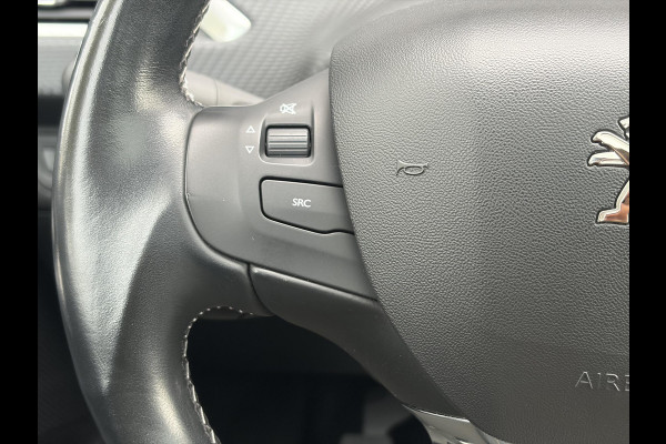 Peugeot 208 1.2 PureTech Allure ✓Pano✓Camera✓Carplay✓Navi✓110pk✓Clima✓Cruise✓Lm velgen✓Pdc✓Recent beurt gehad✓5 Deurs✓Weinig km✓N.A.P✓Apk tot 08-2027