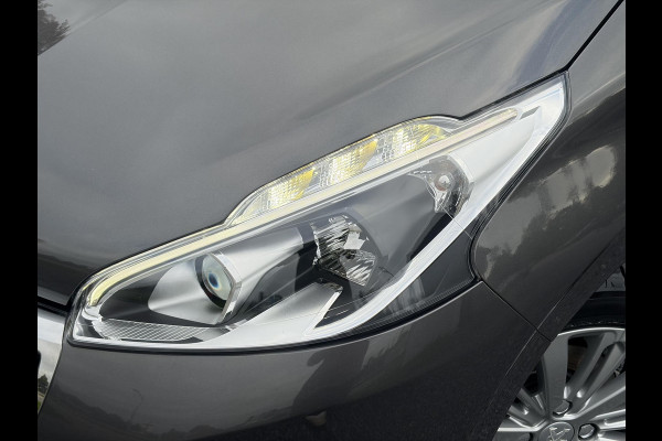 Peugeot 208 1.2 PureTech Allure ✓Pano✓Camera✓Carplay✓Navi✓110pk✓Clima✓Cruise✓Lm velgen✓Pdc✓Recent beurt gehad✓5 Deurs✓Weinig km✓N.A.P✓Apk tot 08-2027