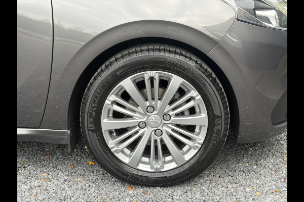 Peugeot 208 1.2 PureTech Allure ✓Pano✓Camera✓Carplay✓Navi✓110pk✓Clima✓Cruise✓Lm velgen✓Pdc✓Recent beurt gehad✓5 Deurs✓Weinig km✓N.A.P✓Apk tot 08-2027