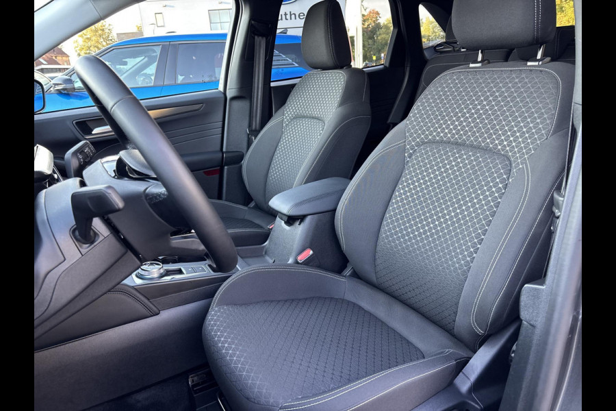 Ford Kuga 2.5 PHEV Titanium 243pk | Wegklapbare trekhaak | Winter Pack | Adaptive cruise control | 360 graden camera | Reservewiel