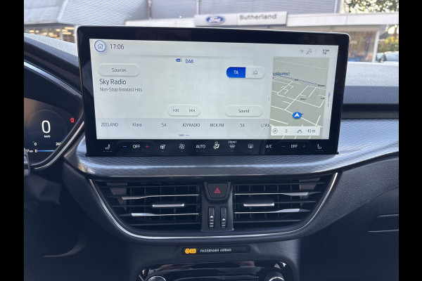 Ford Kuga 2.5 PHEV Titanium 243pk | Wegklapbare trekhaak | Winter Pack | Adaptive cruise control | 360 graden camera | Reservewiel