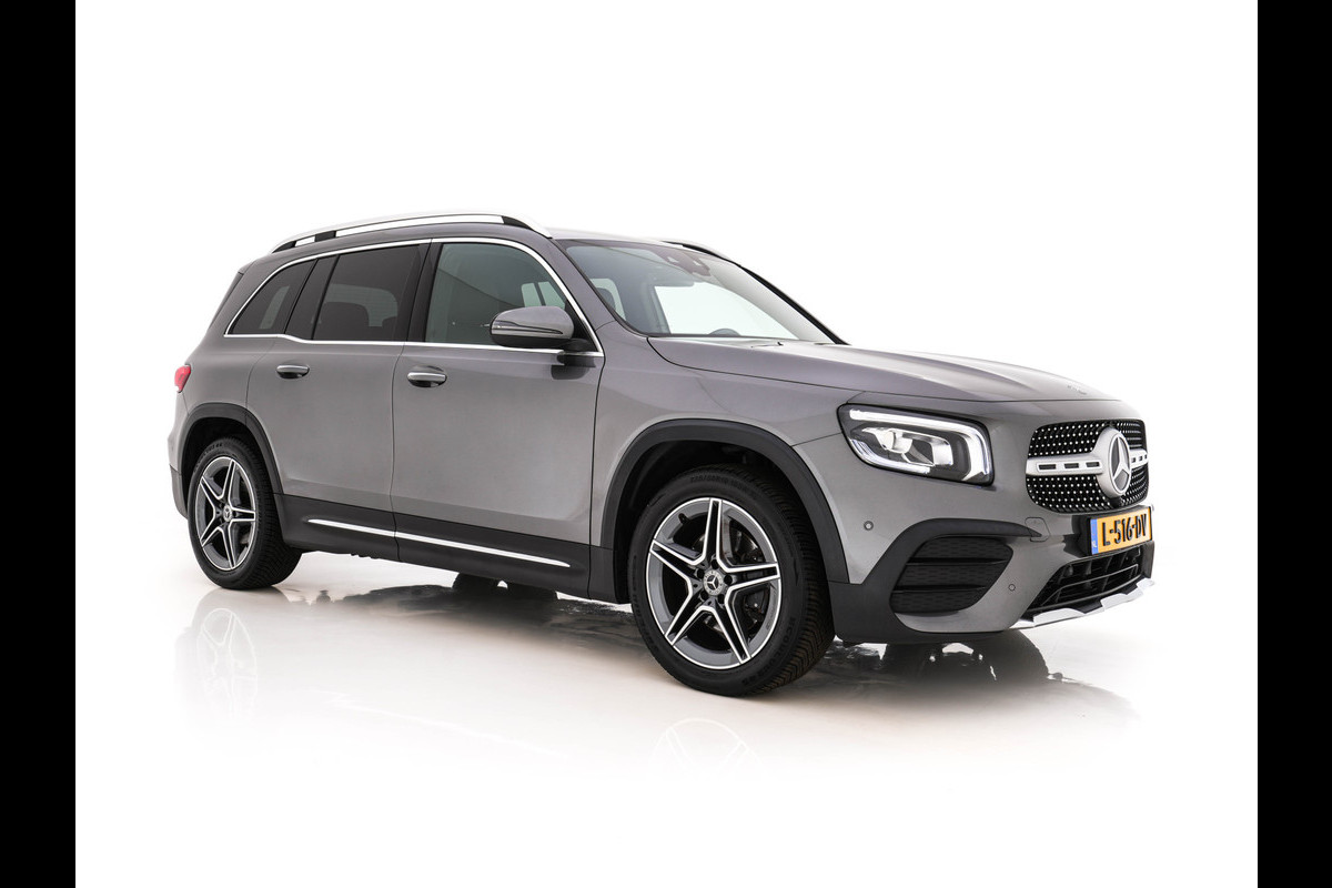 Mercedes-Benz Glb 180 d Premium Plus (INCL. BTW) Aut. *TOWBAR | LEATHER-MICROFIBRE | FULL-LED | AMBIENTLIGHT | WIDE-COCKPIT | HEATED-SPORTSEATS | KEYLESS | NAVI-FULLMAP | ECC | SHIFTPADDLES | PDC | CRUISE | 190''ALU*