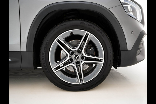 Mercedes-Benz Glb 180 d Premium Plus (INCL. BTW) Aut. *TOWBAR | LEATHER-MICROFIBRE | FULL-LED | AMBIENTLIGHT | WIDE-COCKPIT | HEATED-SPORTSEATS | KEYLESS | NAVI-FULLMAP | ECC | SHIFTPADDLES | PDC | CRUISE | 190''ALU*